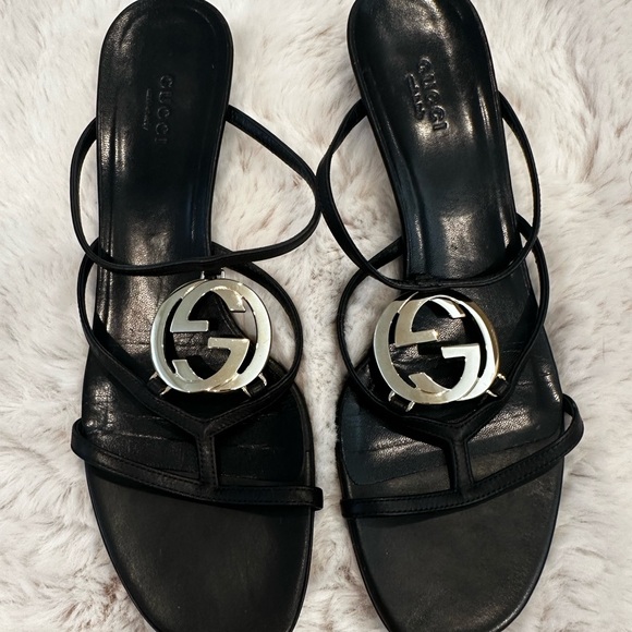 Gucci Black Sandals with Metallic Accents - Picture 1 of 5